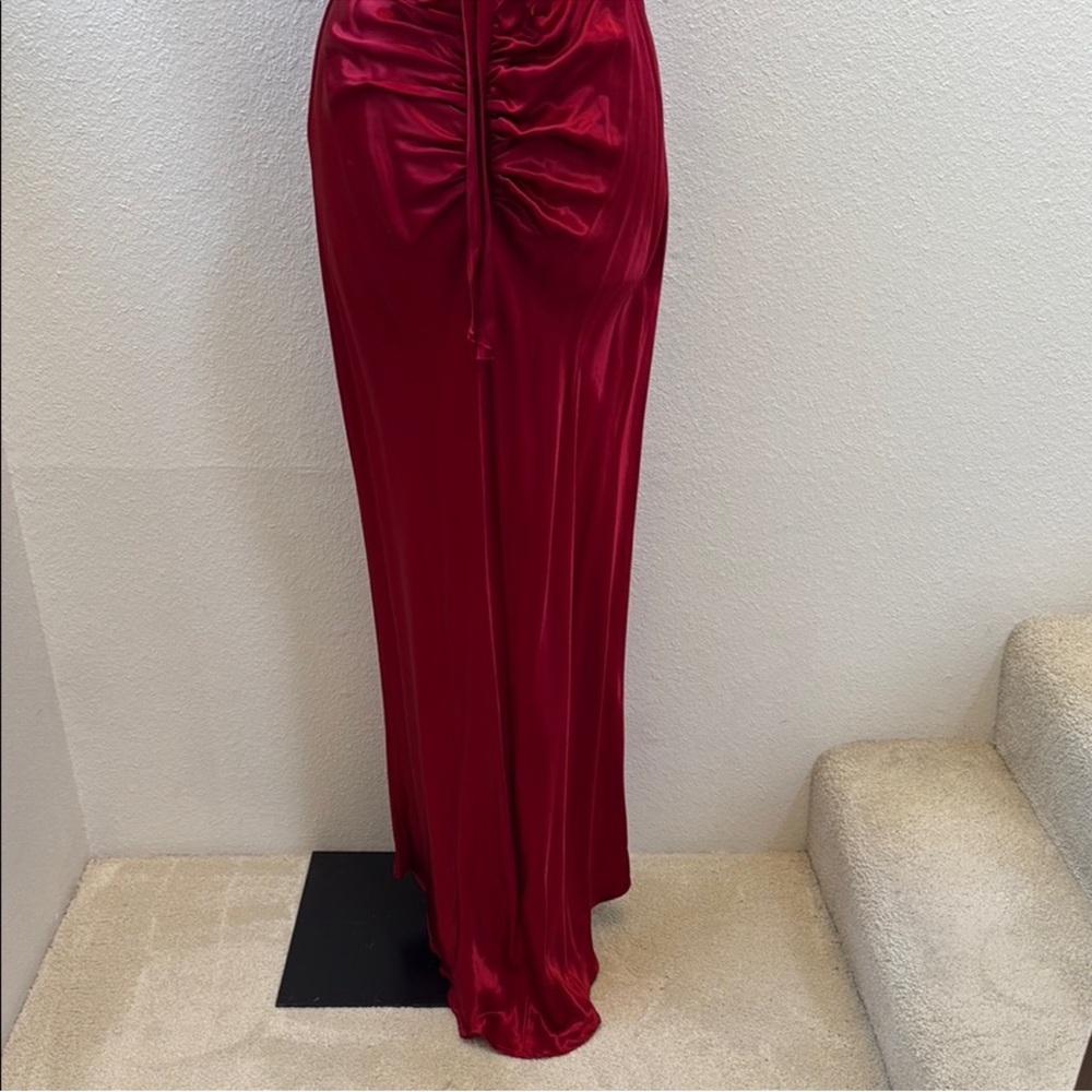 Zum Zum by Niki Livas Vibrant Red Party Gown - Picture 9 of 10